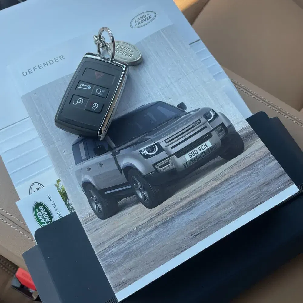 2025 Land Rover Defender 110 X-Dyn SE P400
