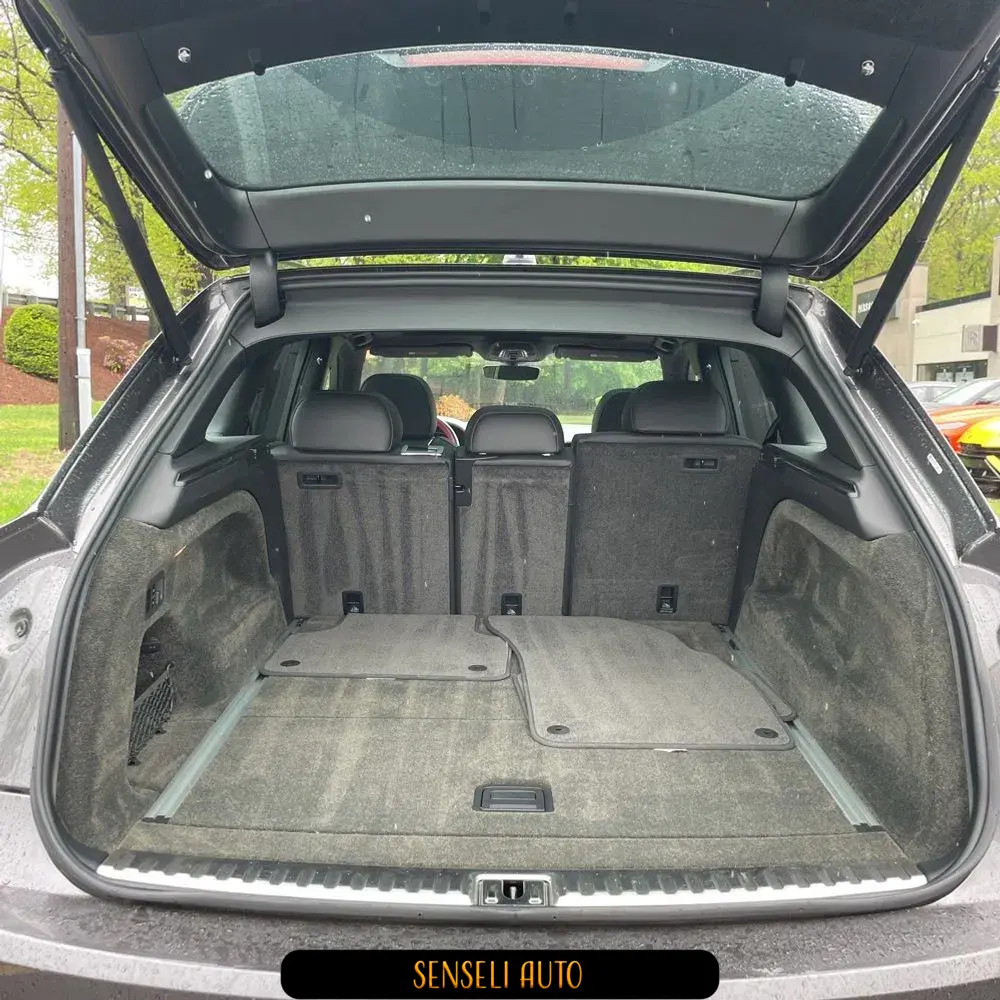 2021 Bentley Bentayga V8