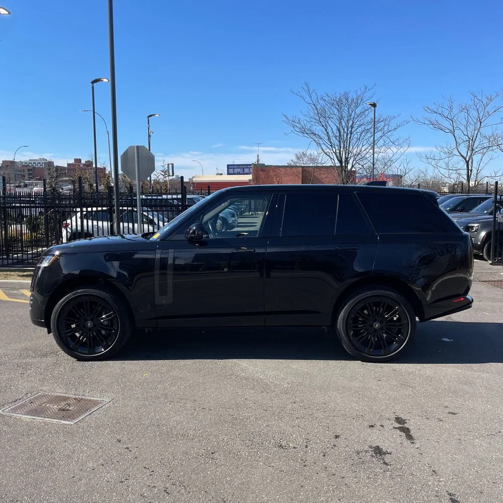 2023 Land Rover Range Rover P400 SE