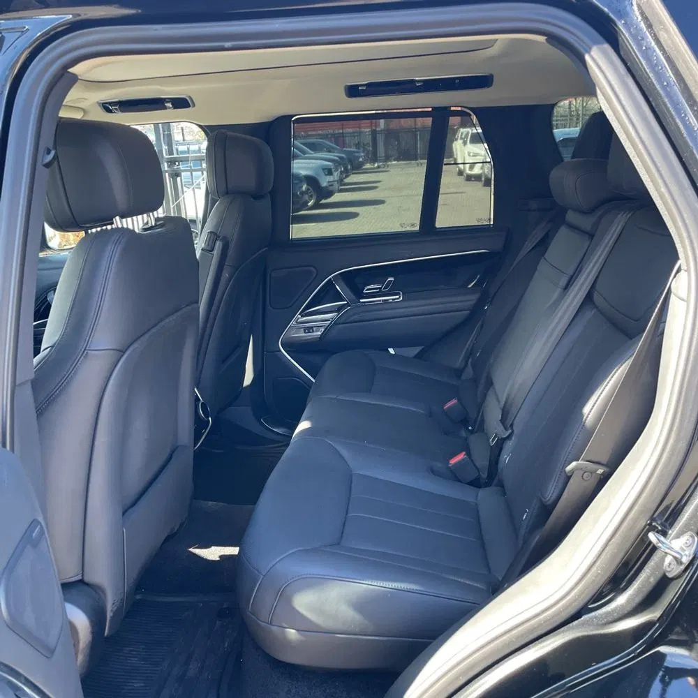 2023 Land Rover Range Rover P400 SE