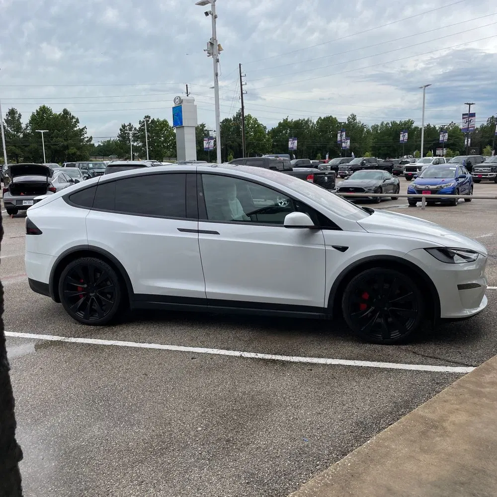 2023 Tesla Model X Plaid