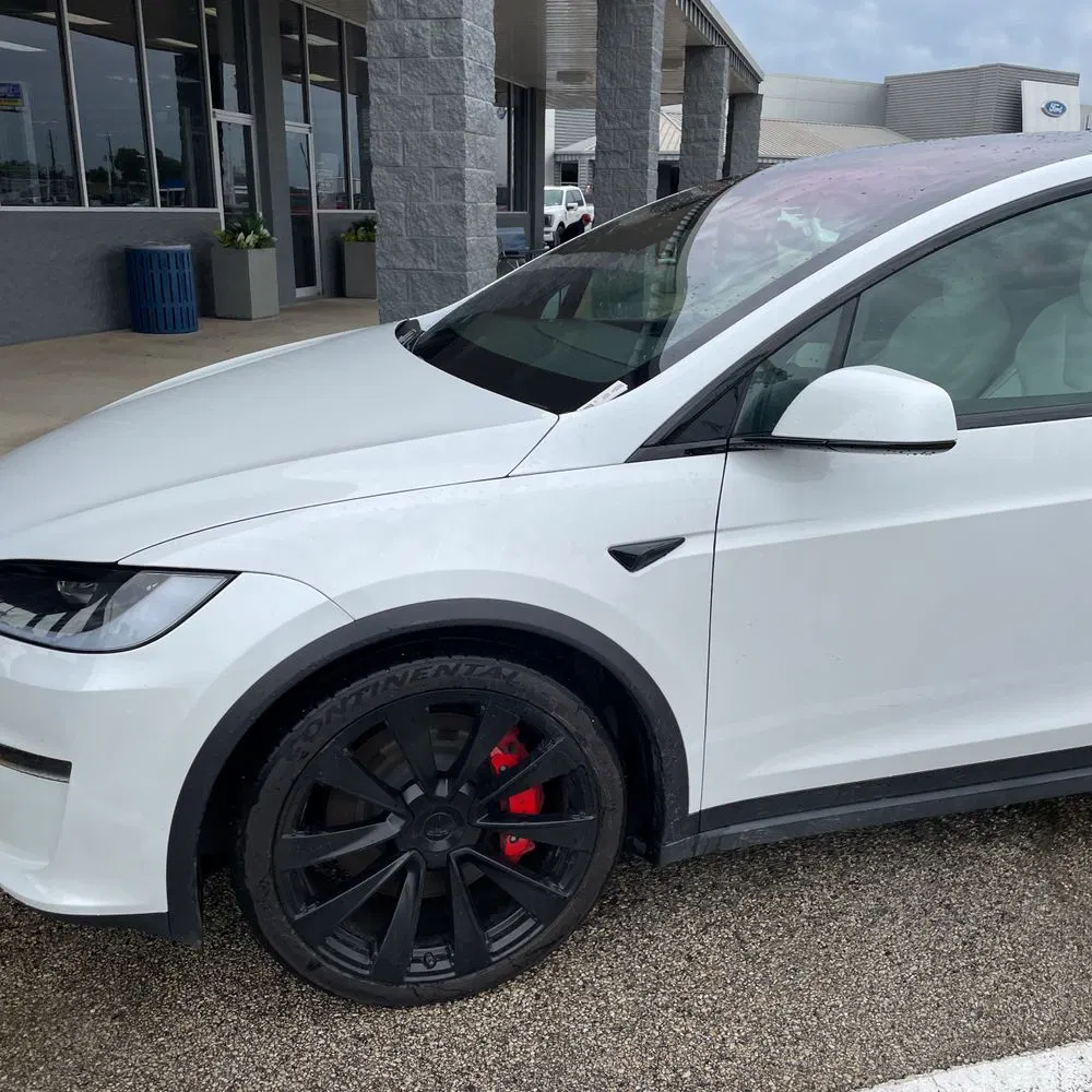 2023 Tesla Model X Plaid