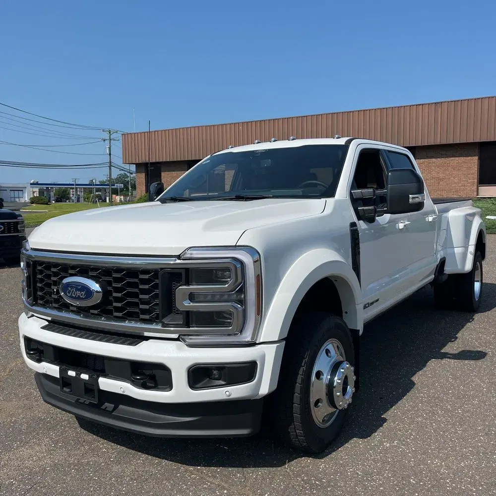2025 Ford F-450 Super Duty Platinum