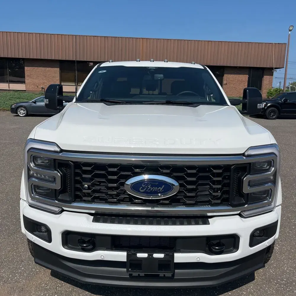 2025 Ford F-450 Super Duty Platinum
