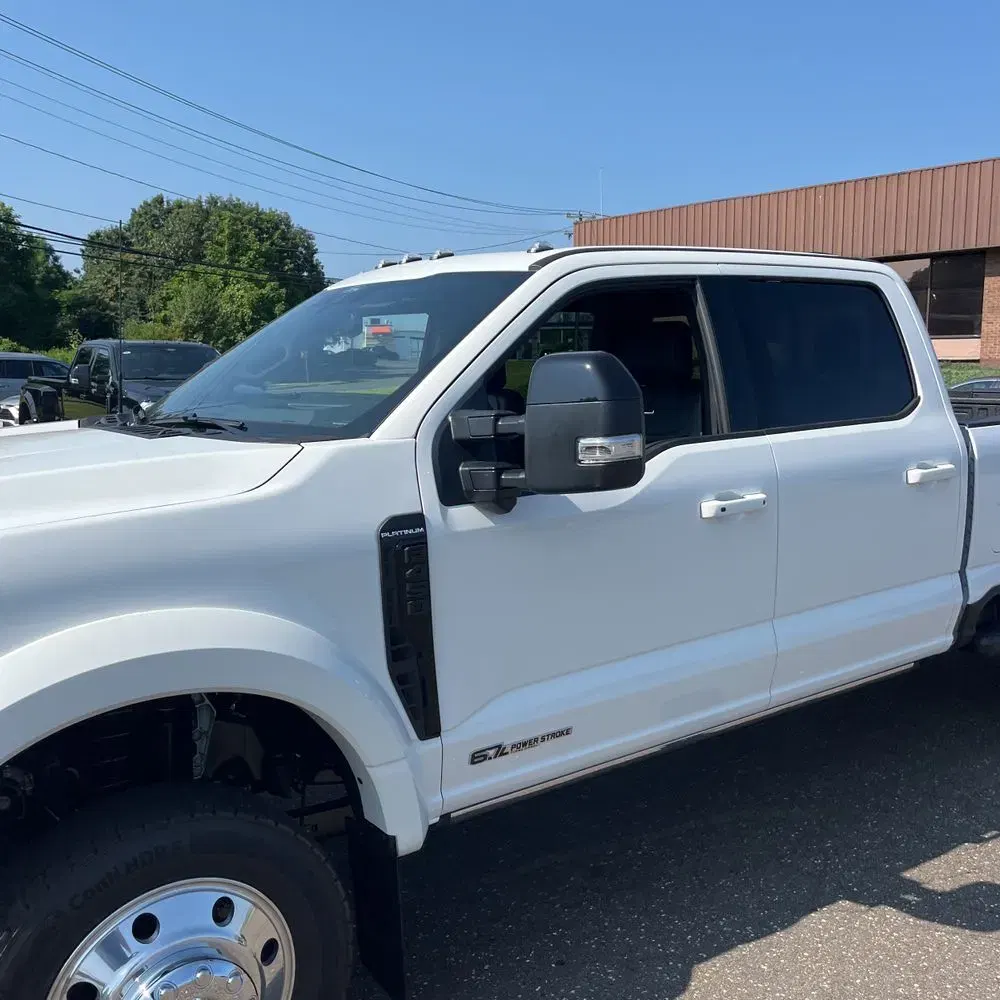 2025 Ford F-450 Super Duty Platinum