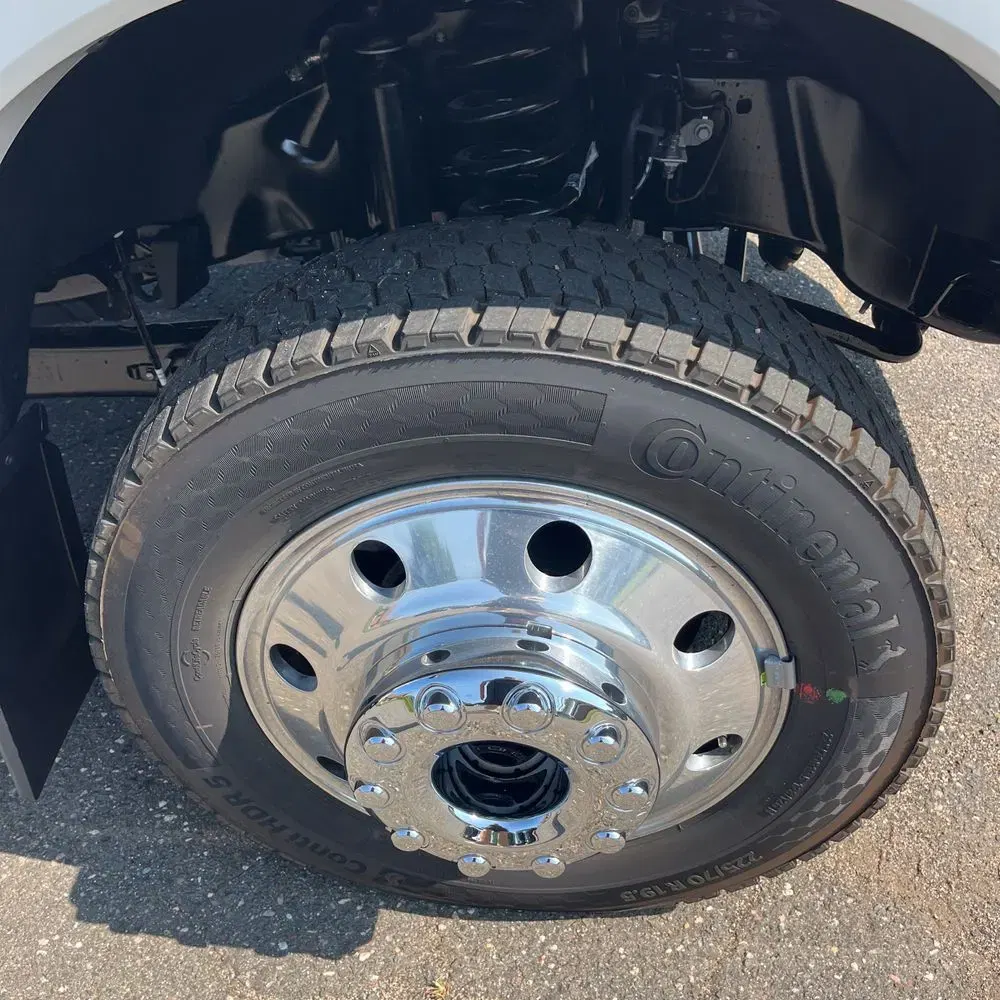 2025 Ford F-450 Super Duty Platinum