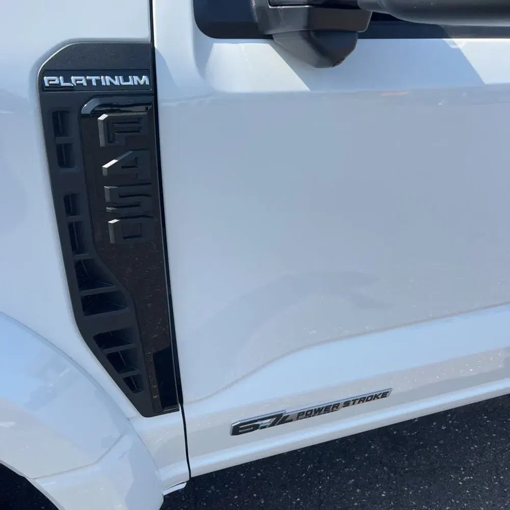 2025 Ford F-450 Super Duty Platinum