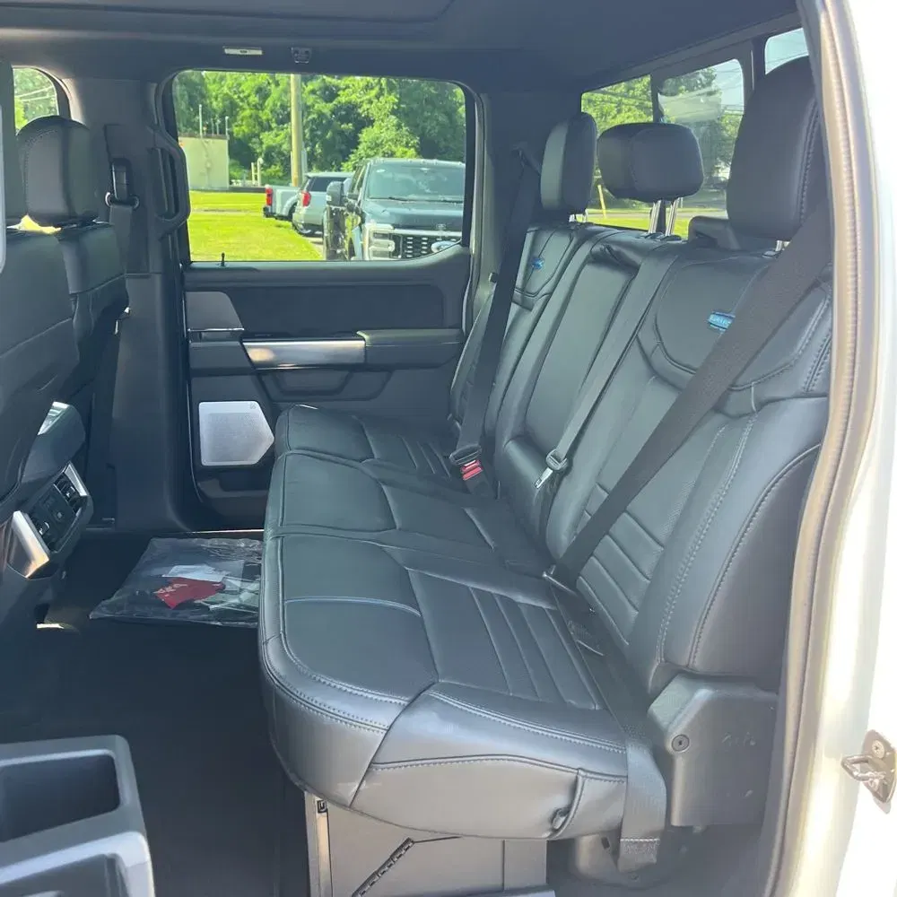 2025 Ford F-450 Super Duty Platinum