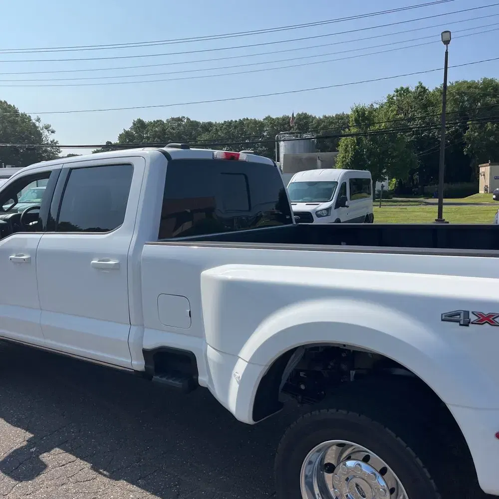 2025 Ford F-450 Super Duty Platinum