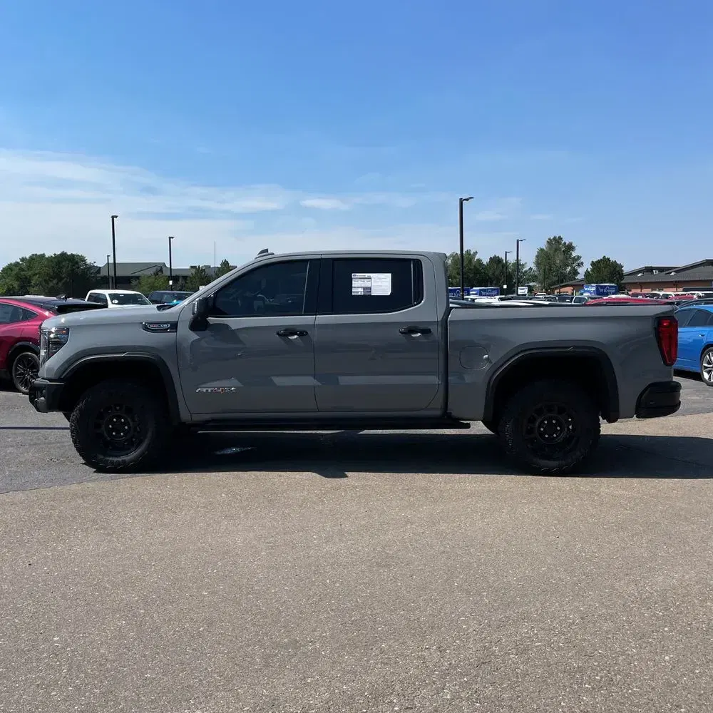 2024 GMC Sierra 1500 AT4X