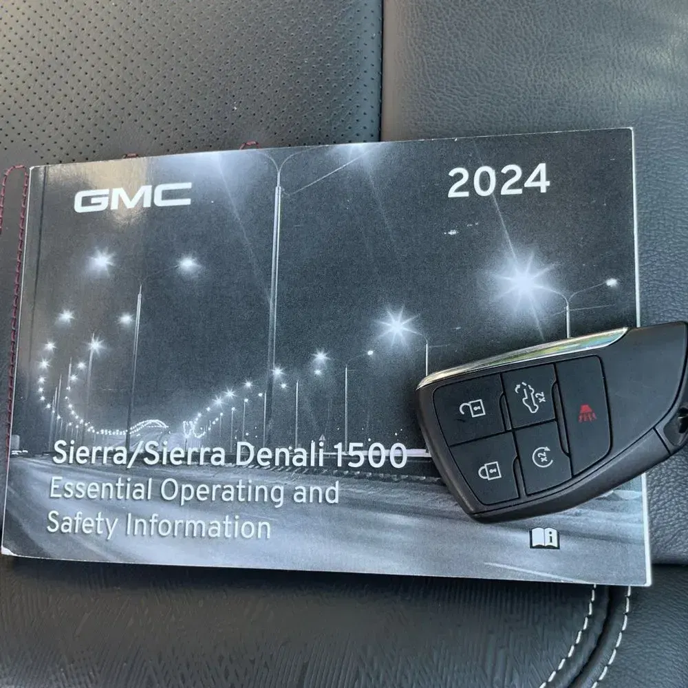 2024 GMC Sierra 1500 AT4X