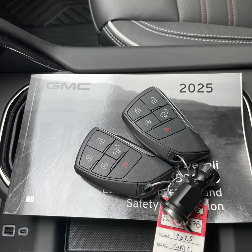 2025 GMC Sierra 2500HD AT4X