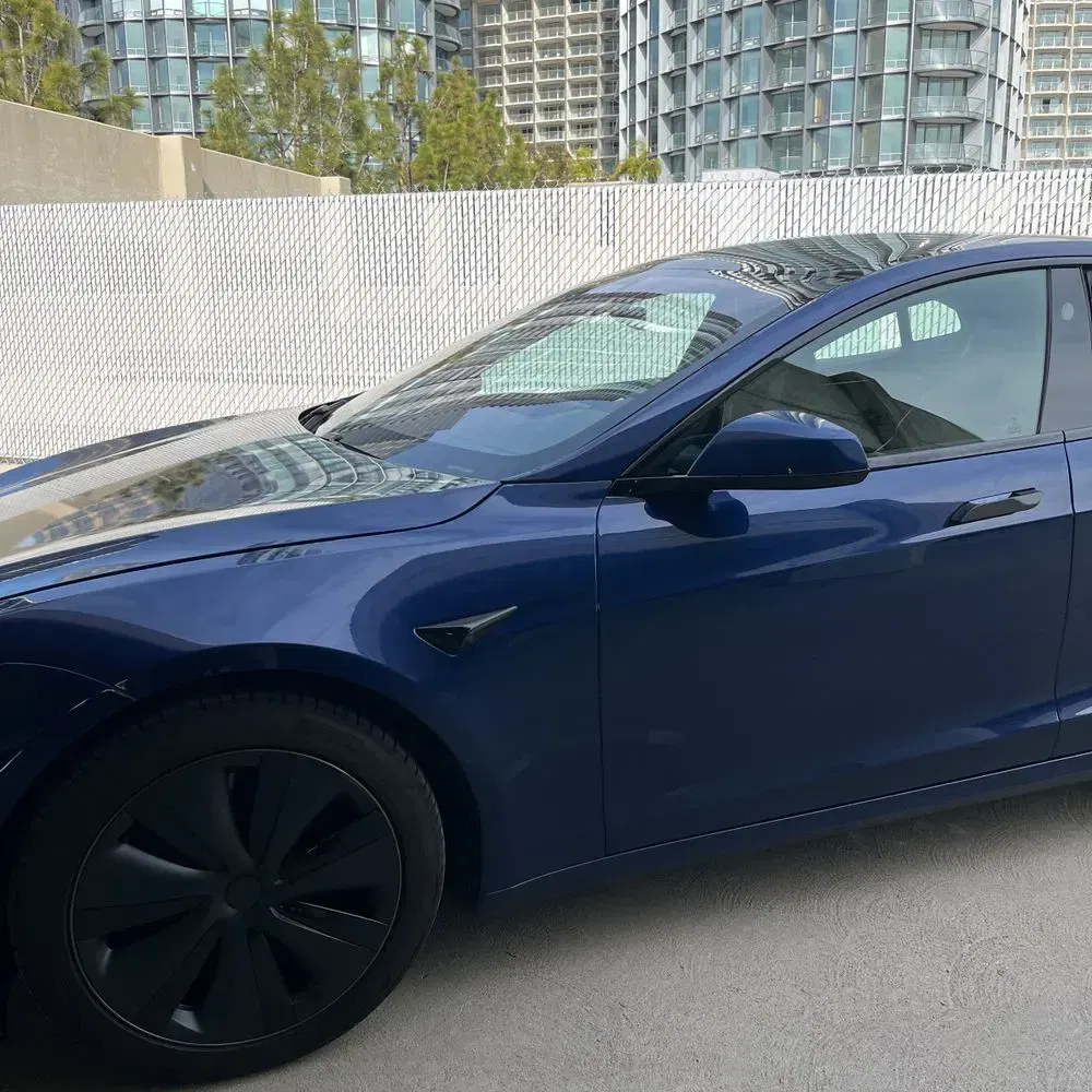 2021 Tesla Model S Plaid