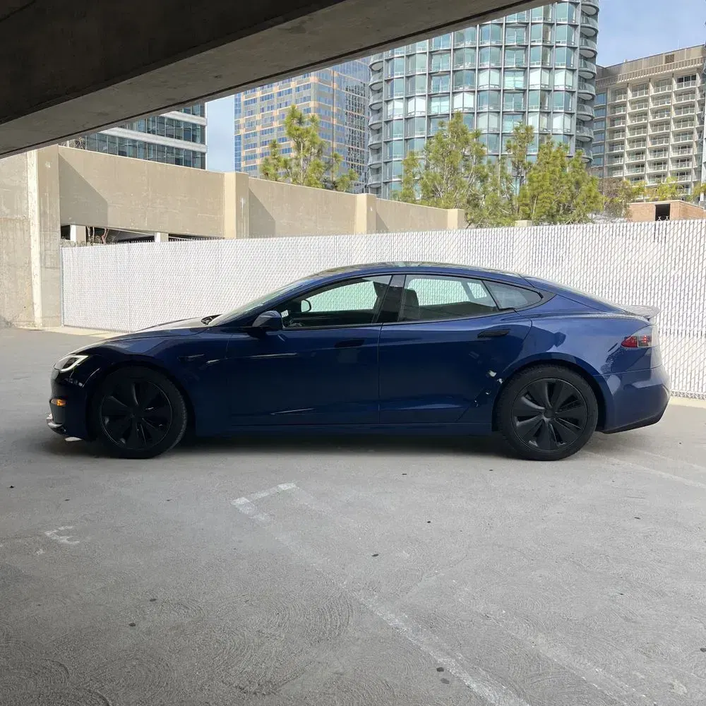 2021 Tesla Model S Plaid