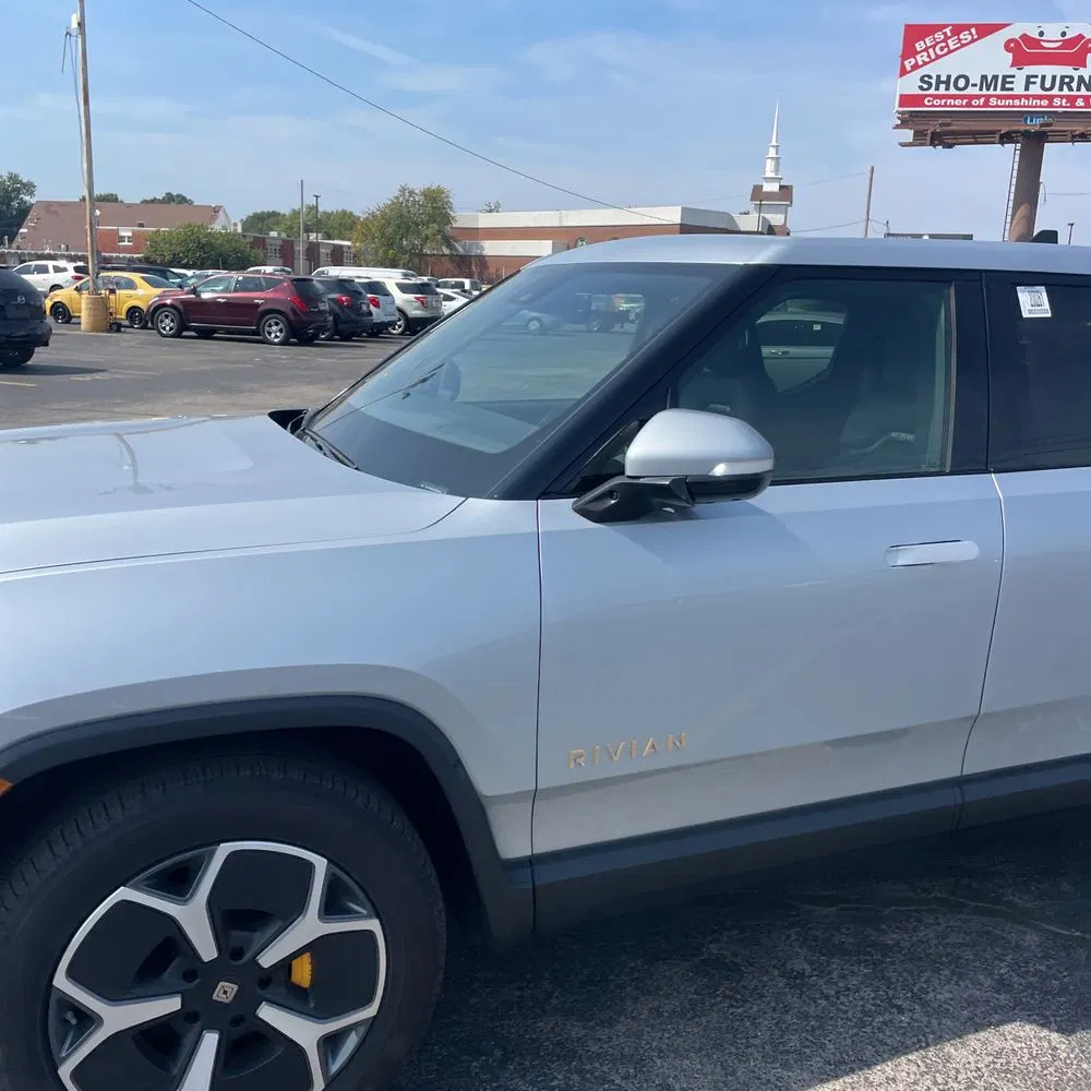 2022 Rivian R1T Adventure