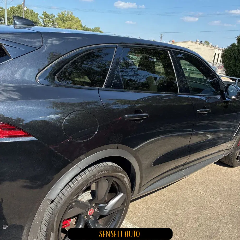 2022 Jaguar F-Pace SVR