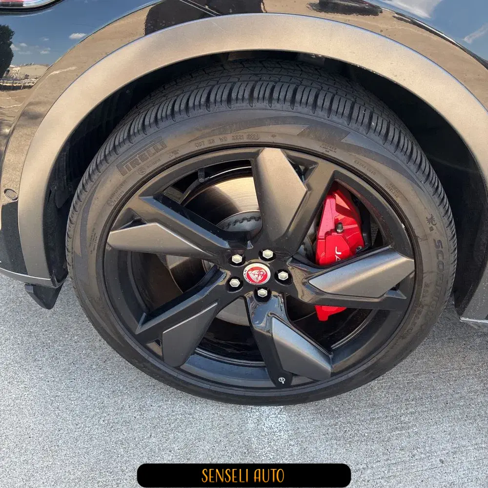 2022 Jaguar F-Pace SVR