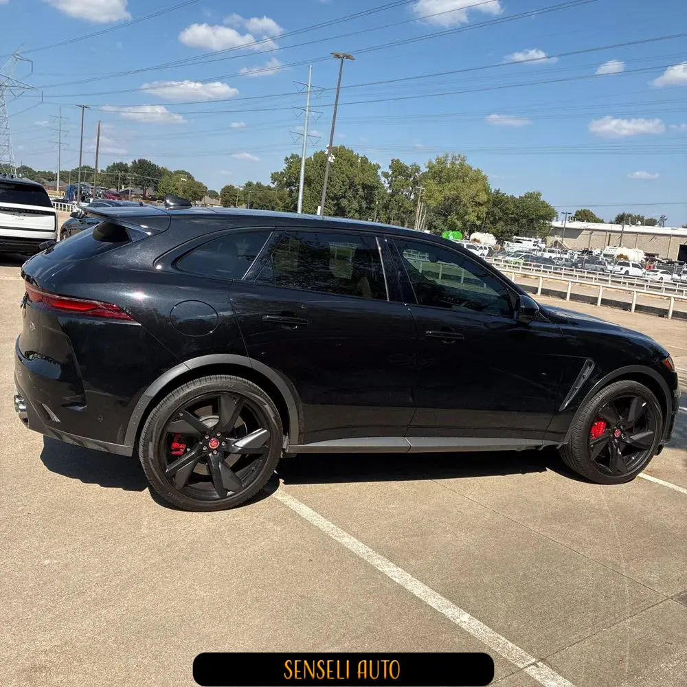 2022 Jaguar F-Pace SVR