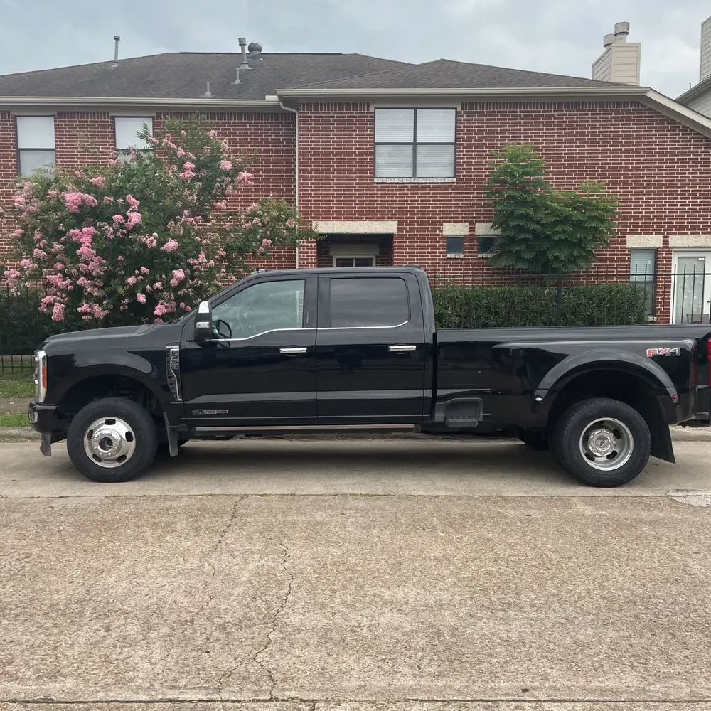 2023 Ford F-350 Super Duty Platinum
