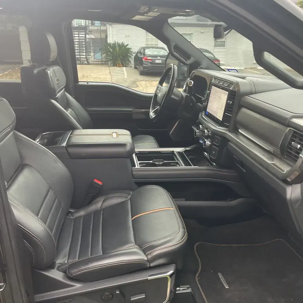 2023 Ford F-350 Super Duty Platinum