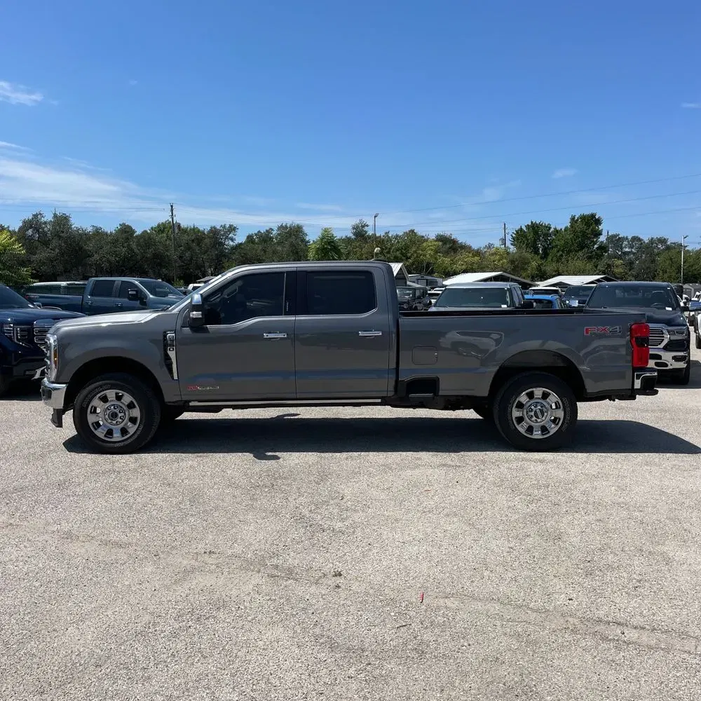 2024 Ford F-350 Super Duty Lariat