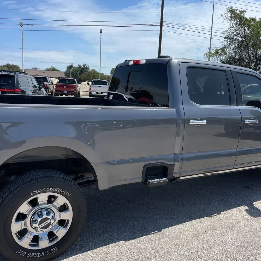 2024 Ford F-350 Super Duty Lariat