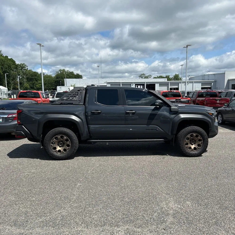 2024 Toyota Tacoma Trailhunter HV