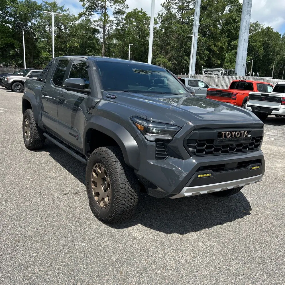 2024 Toyota Tacoma Trailhunter HV