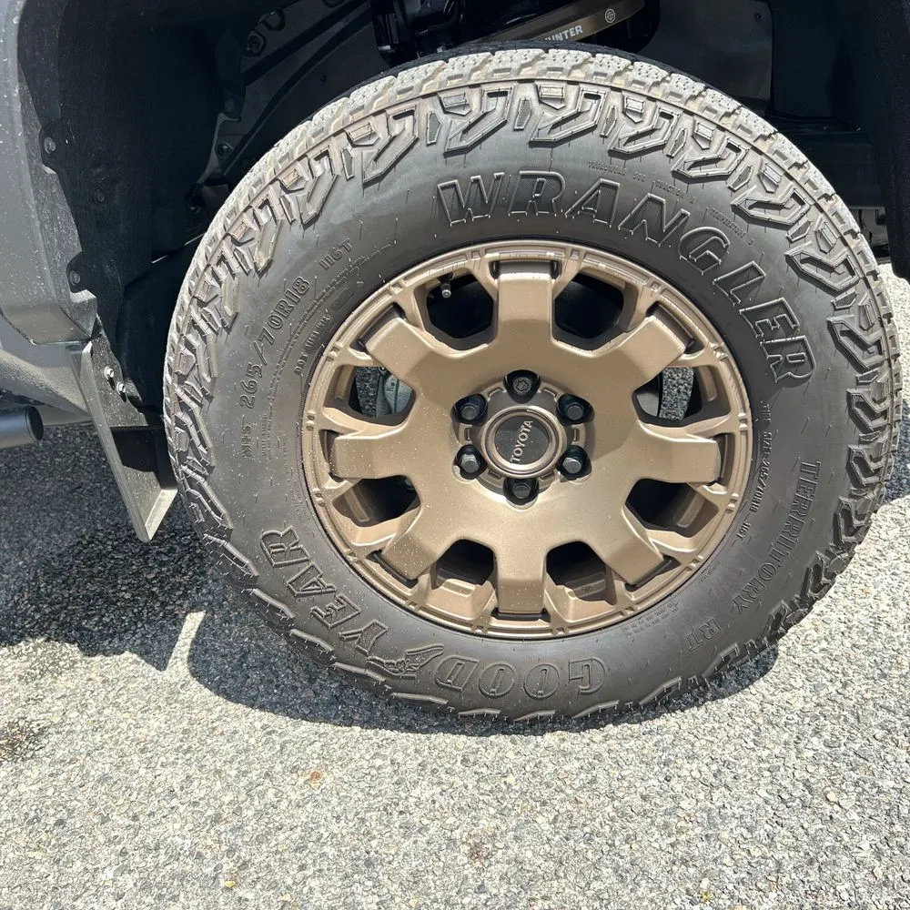 2024 Toyota Tacoma Trailhunter HV