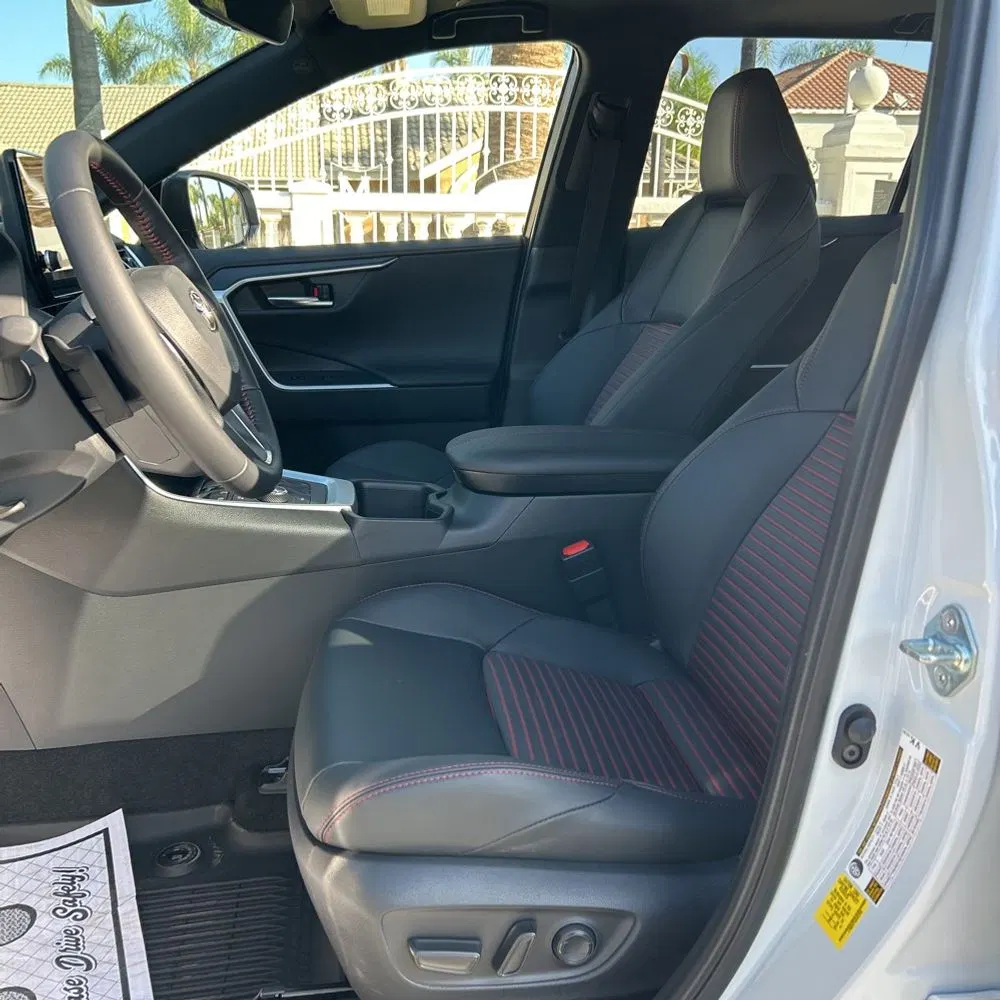 2025 Toyota RAV4 Plug-in Hybrid XSE