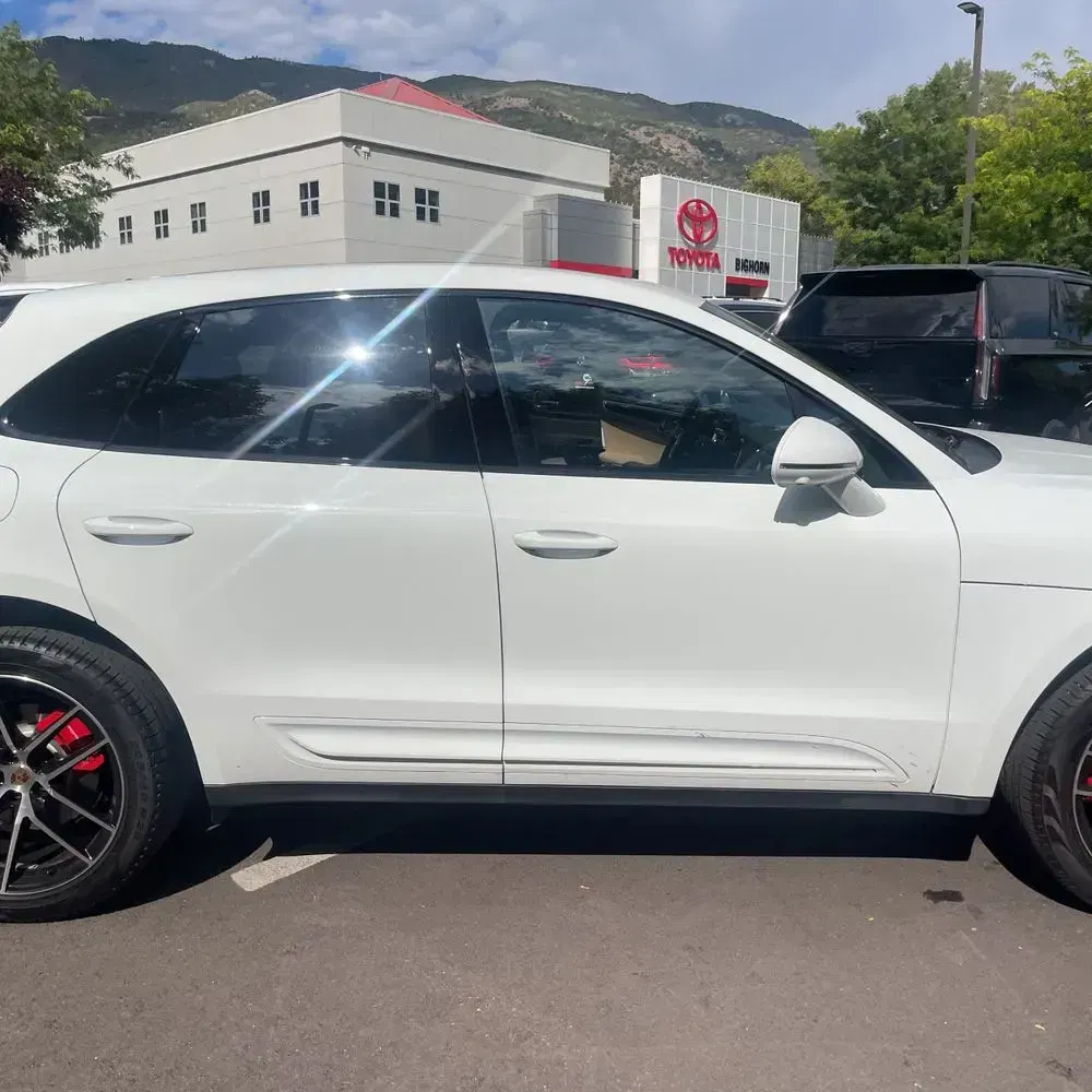 2023 Porsche Macan S