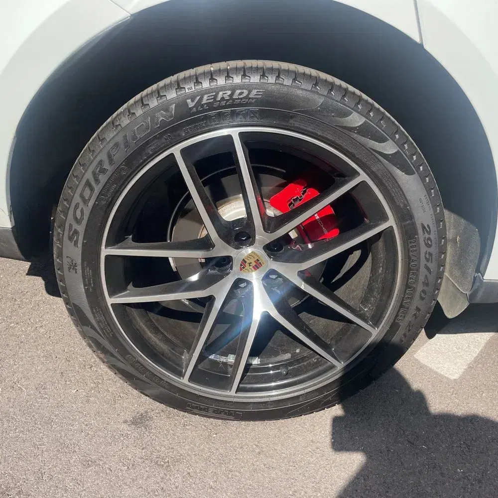 2023 Porsche Macan S