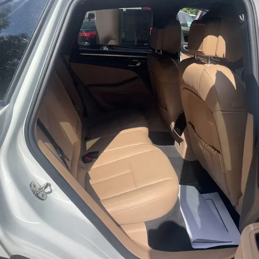2023 Porsche Macan S