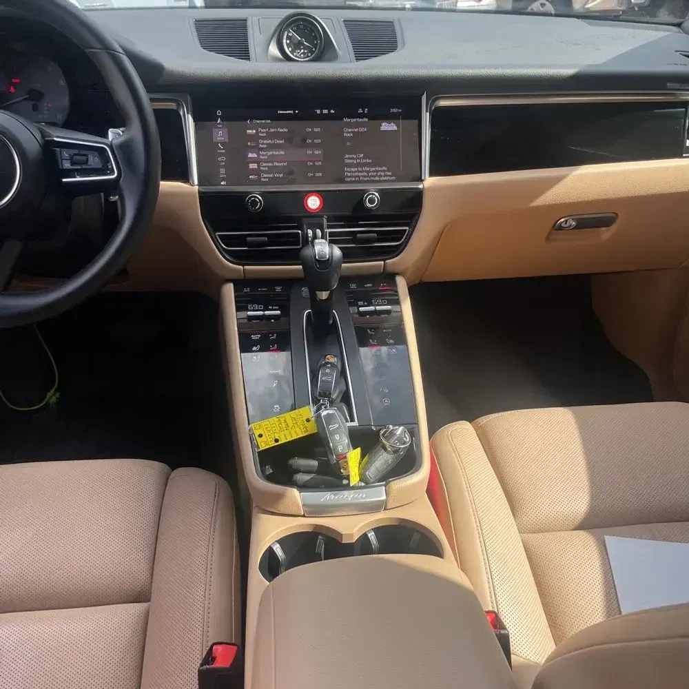 2023 Porsche Macan S