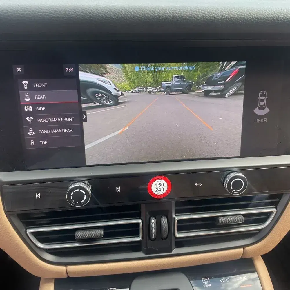 2023 Porsche Macan S