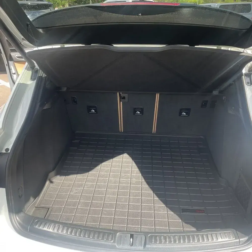 2023 Porsche Macan S