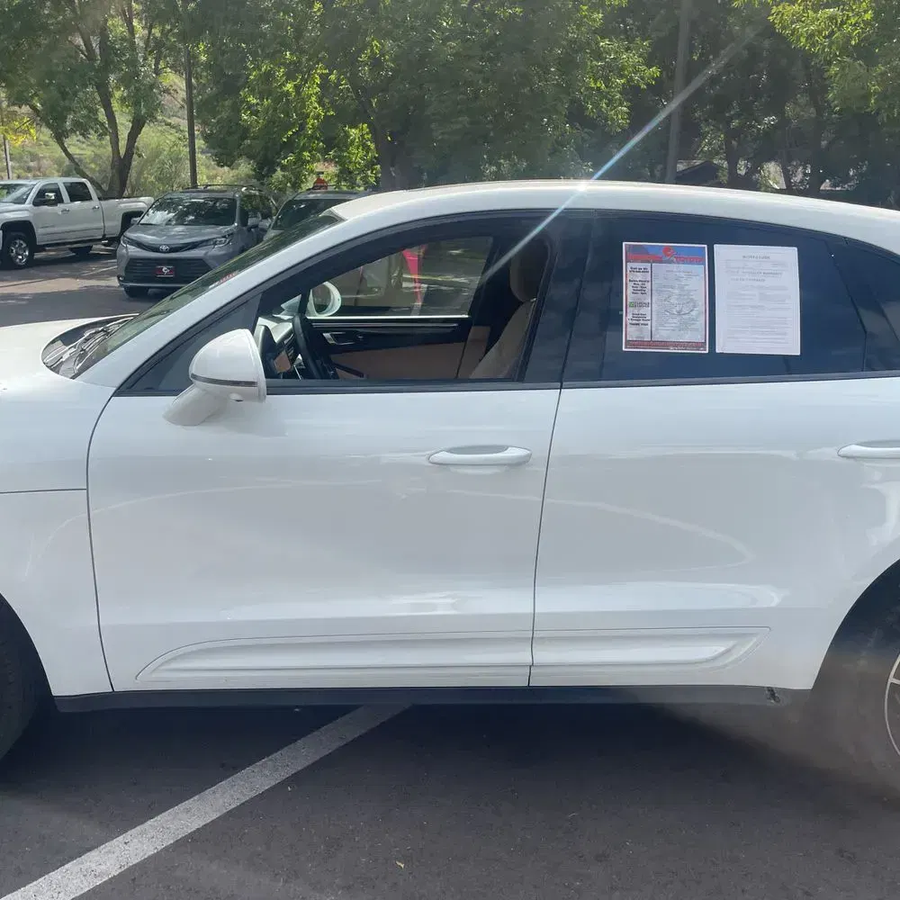2023 Porsche Macan S