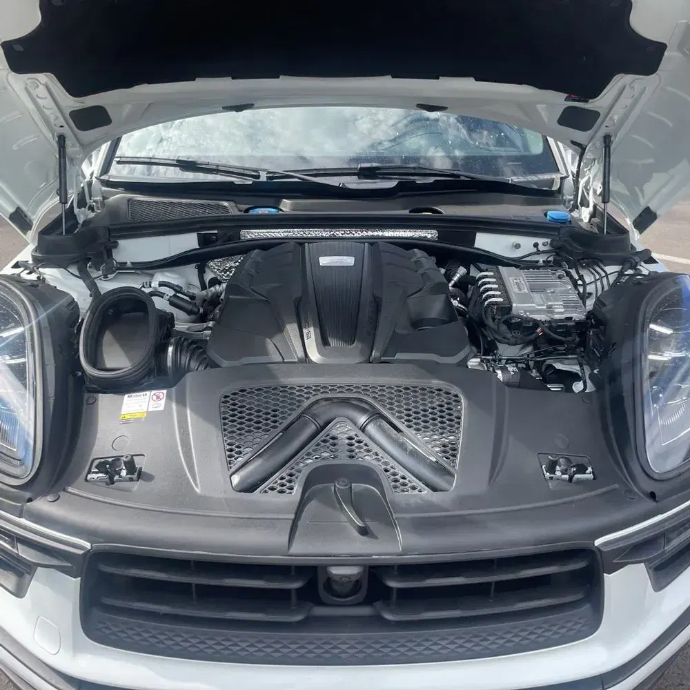 2023 Porsche Macan S