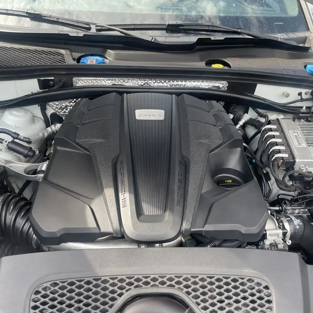 2023 Porsche Macan S