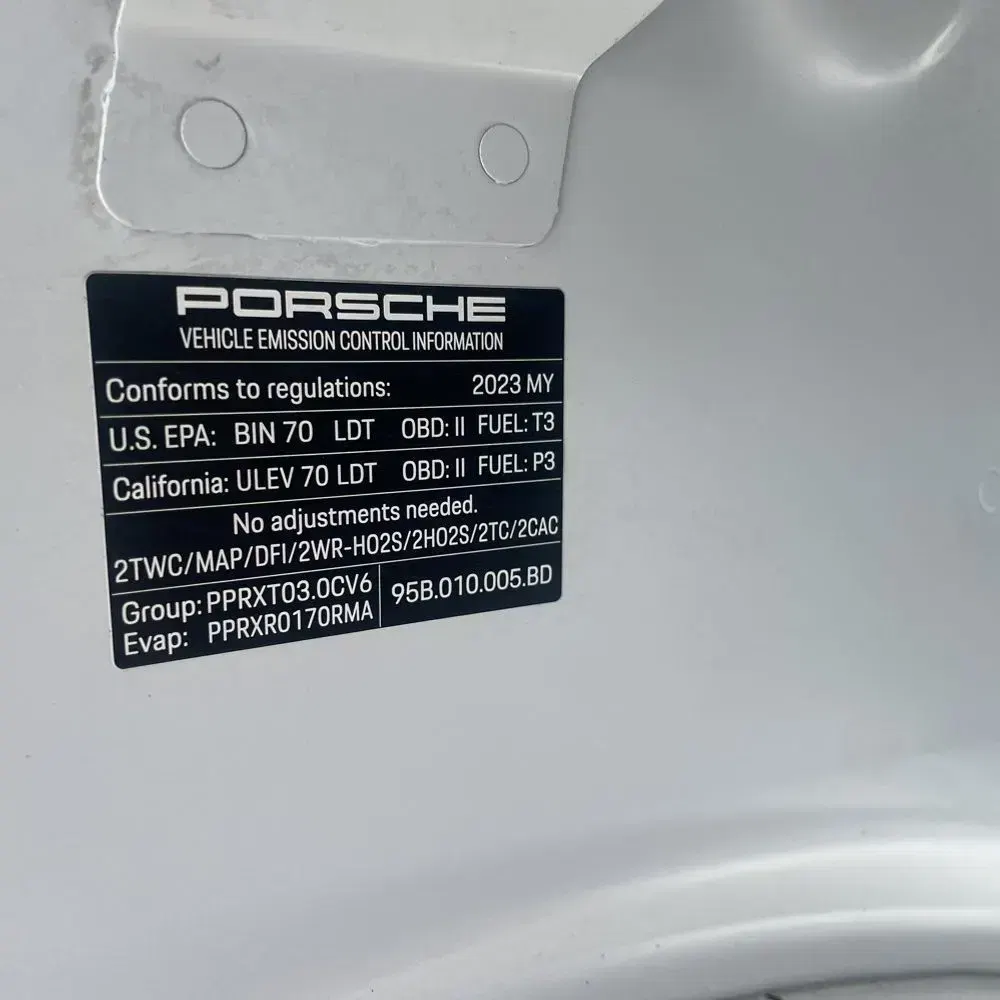 2023 Porsche Macan S