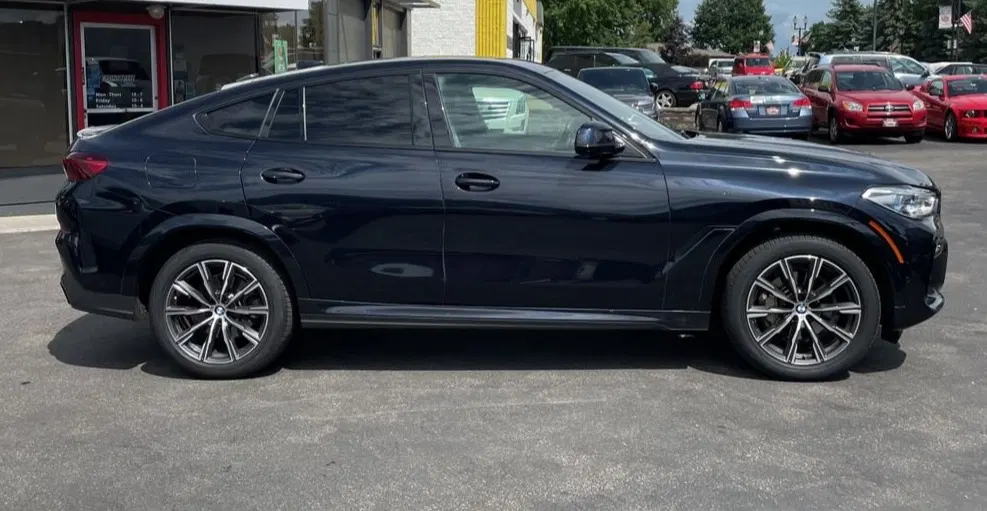 2021 BMW X6 XDrive40i