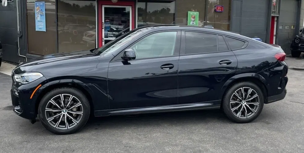 2021 BMW X6 XDrive40i