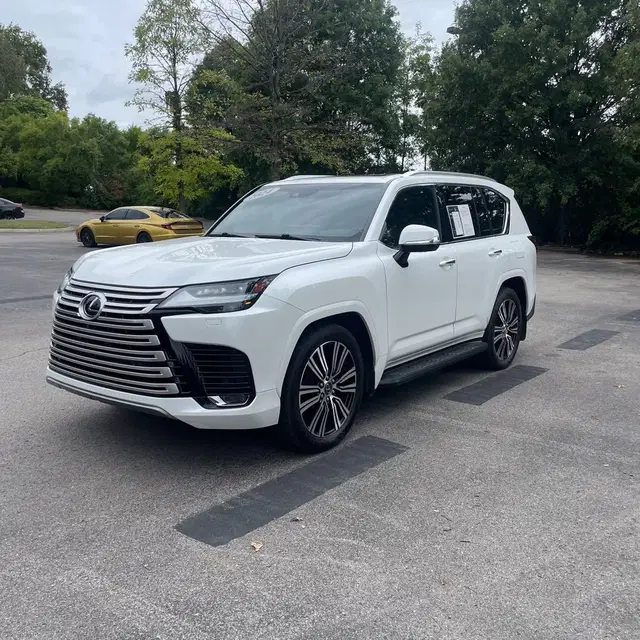 2024 Lexus LX 600 Luxury