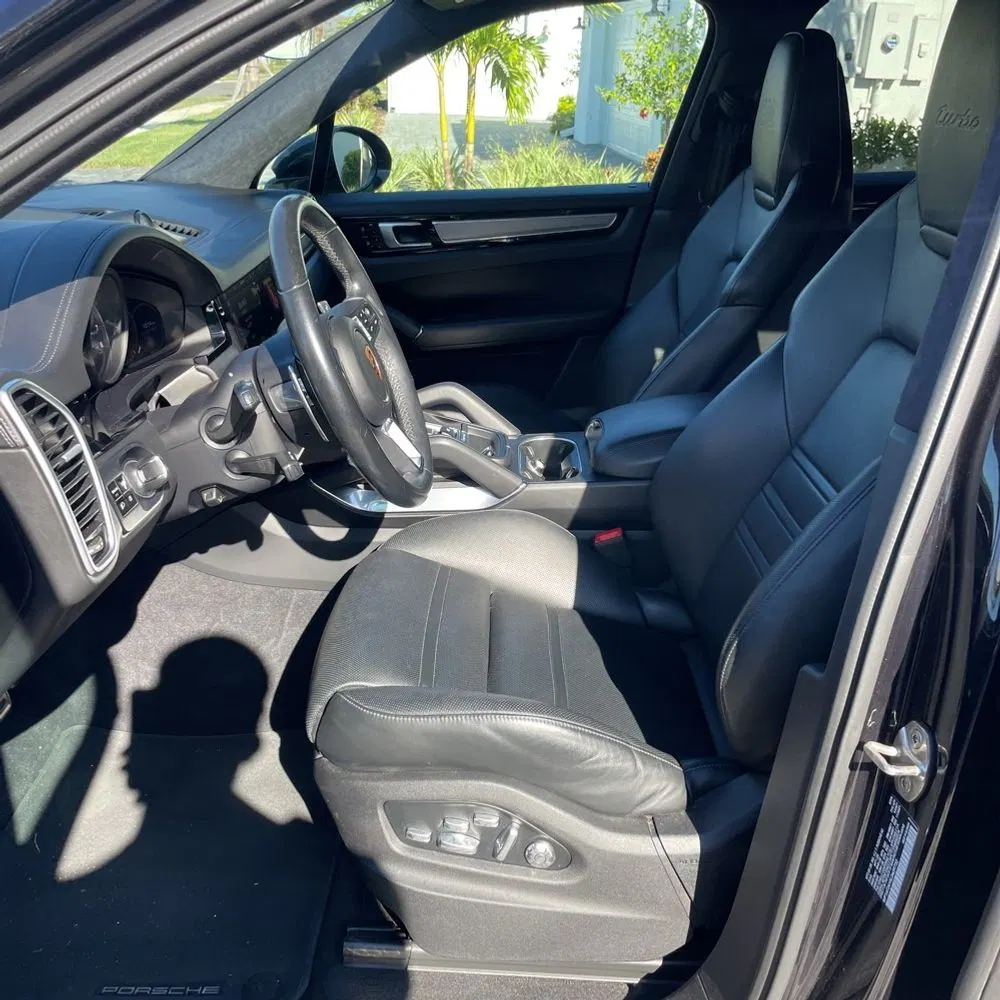 2020 Porsche Cayenne Turbo