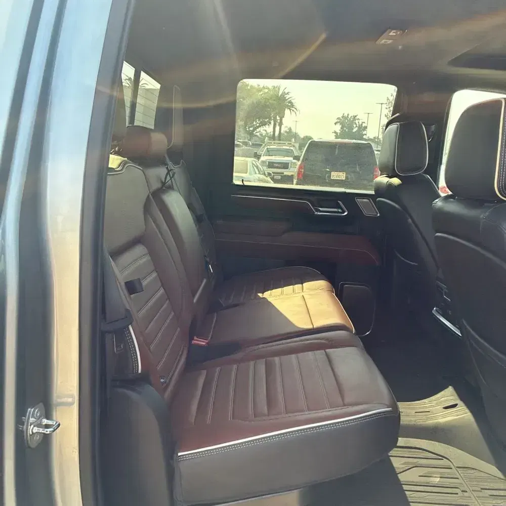 2024 GMC Sierra 2500HD Denali Ultimate