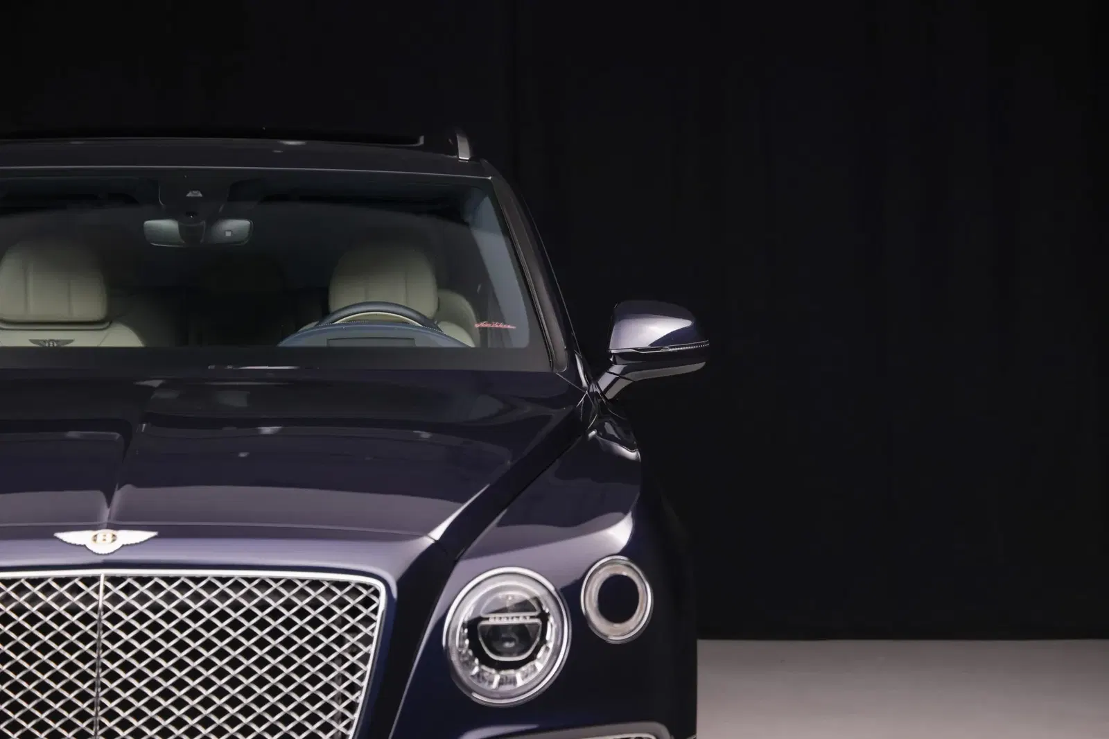 10k-Mile 2019 Bentley Bentayga V8