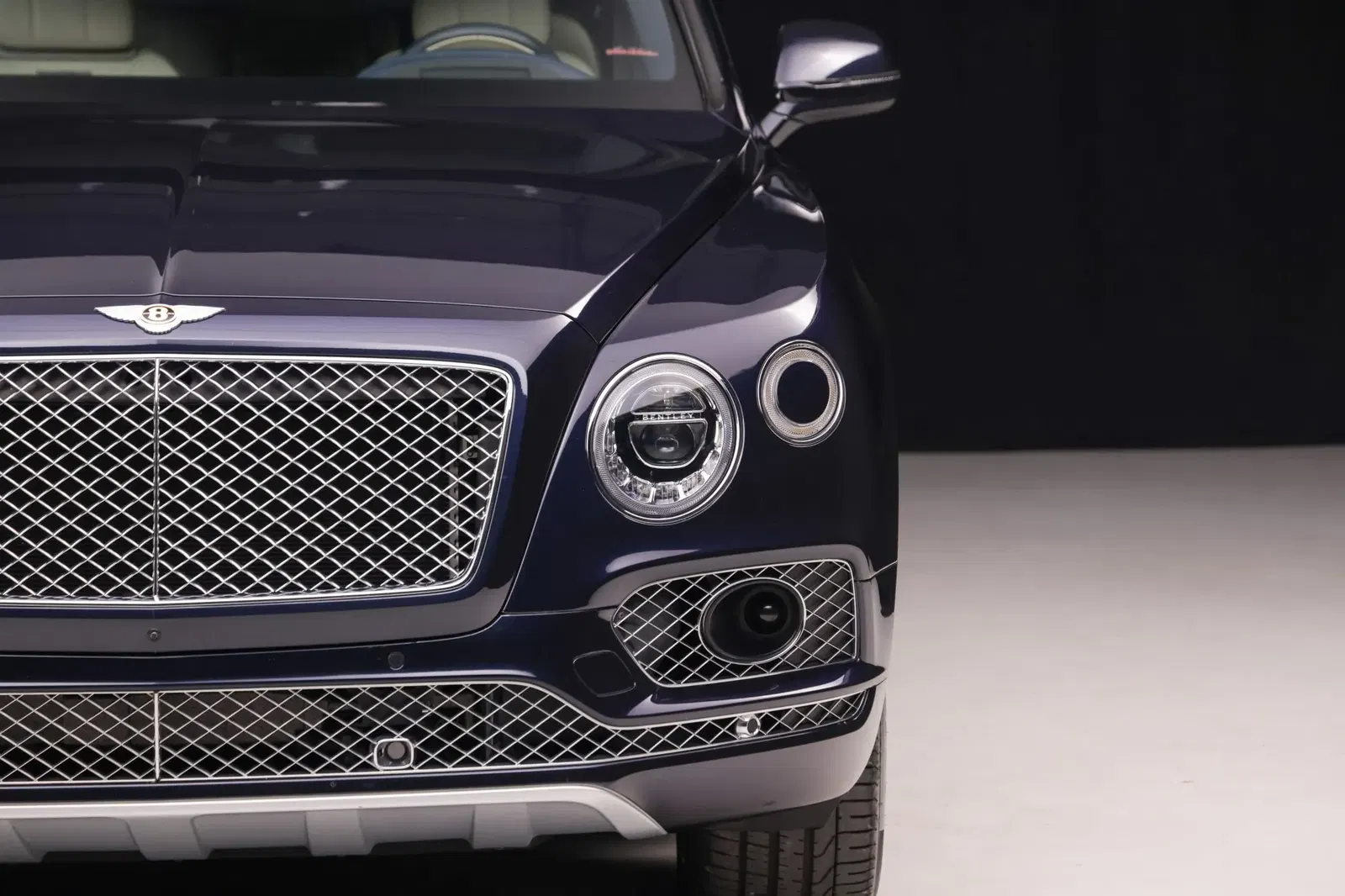 10k-Mile 2019 Bentley Bentayga V8