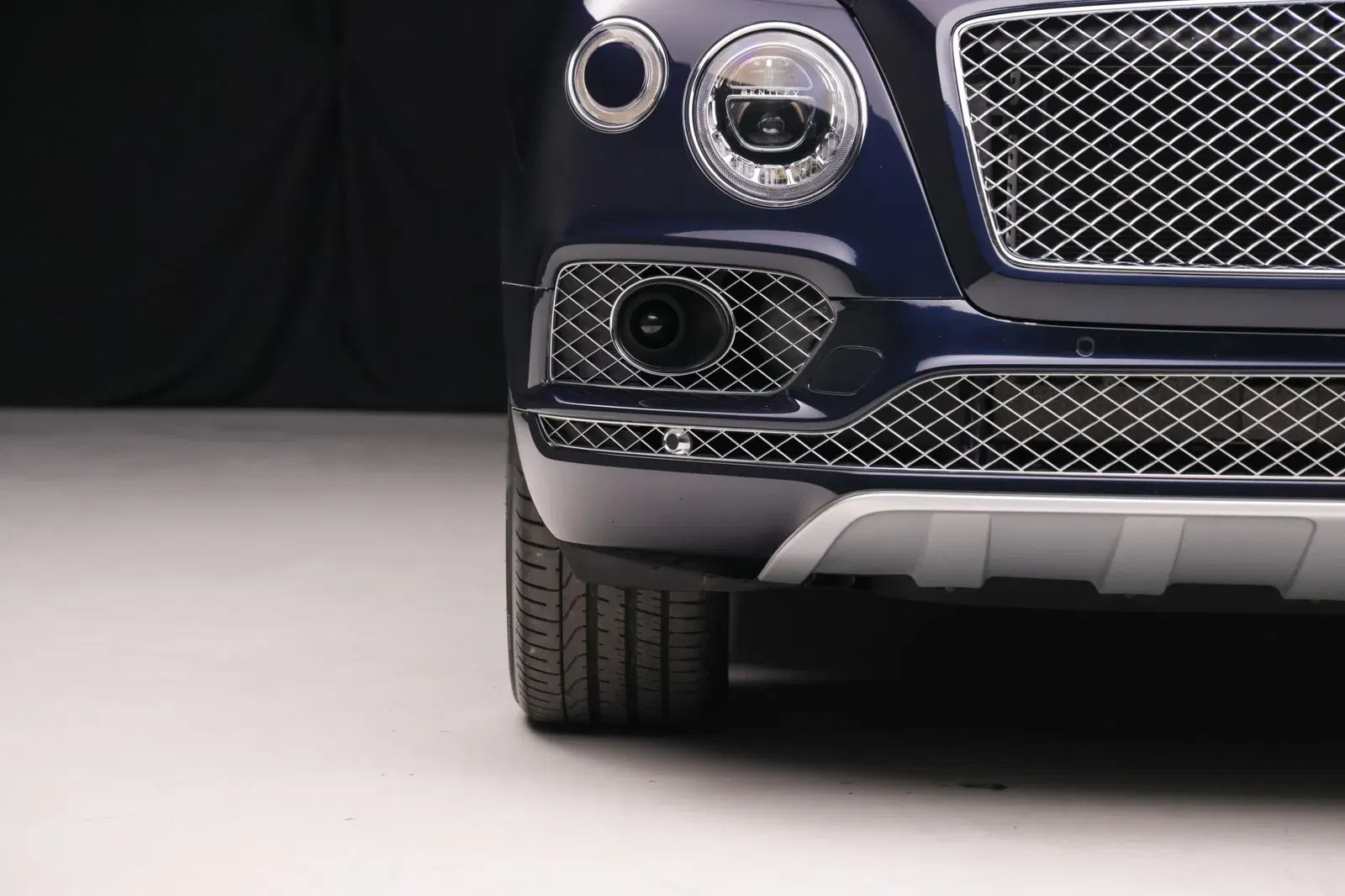 10k-Mile 2019 Bentley Bentayga V8