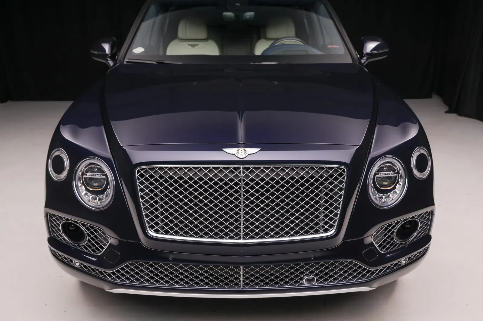 10k-Mile 2019 Bentley Bentayga V8