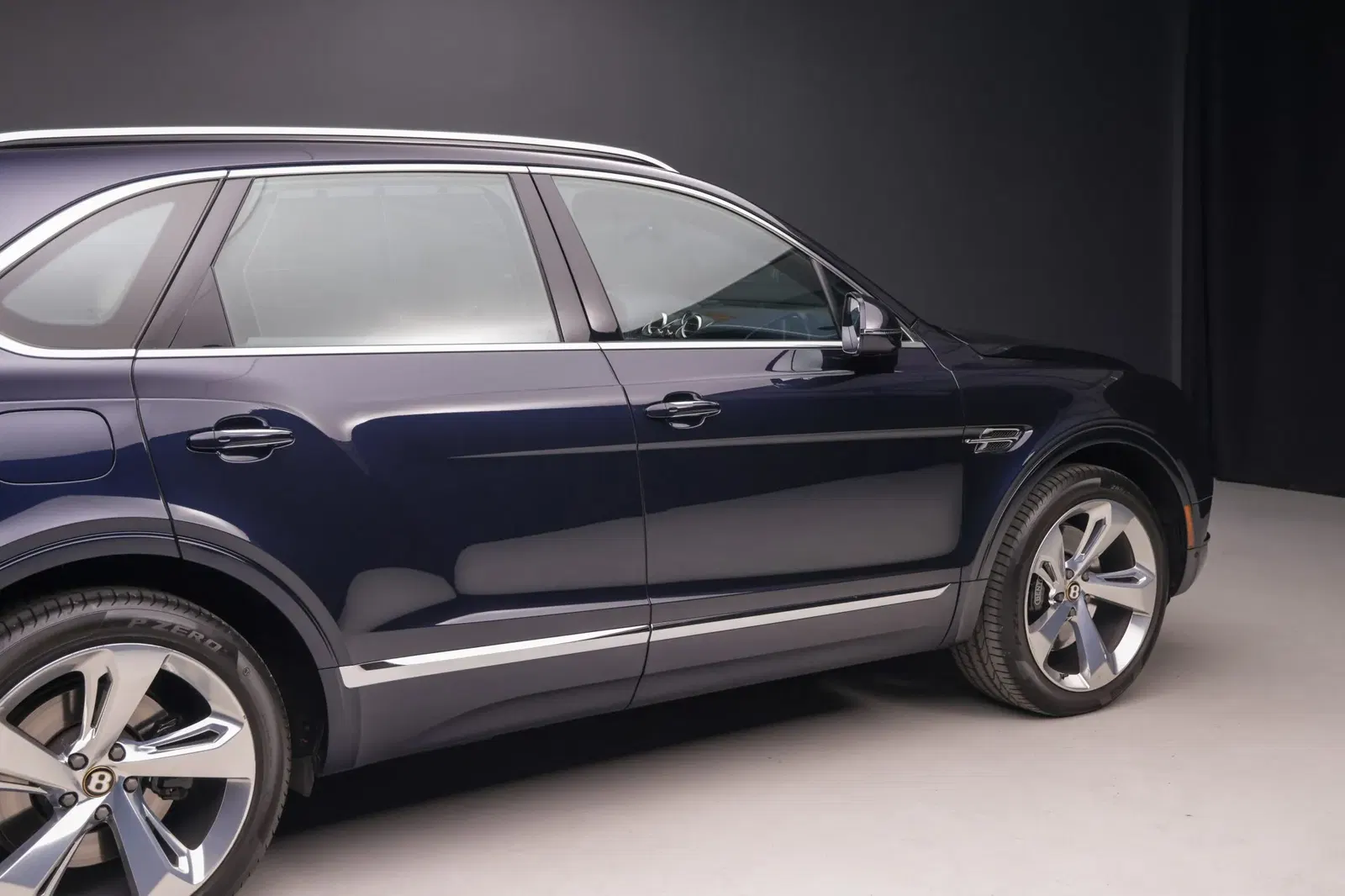 10k-Mile 2019 Bentley Bentayga V8